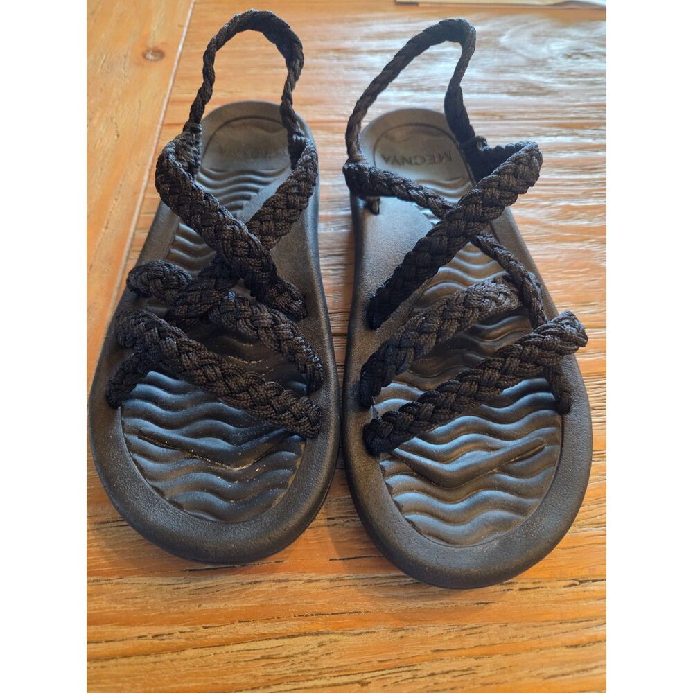Megnya women's black sandals #19ZD02, size 8, NWB